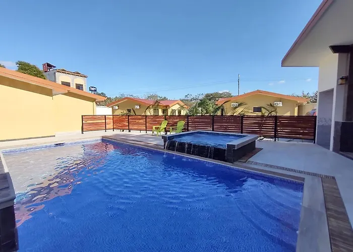1 New Modern 2 Bed With Shared Pool Guardia