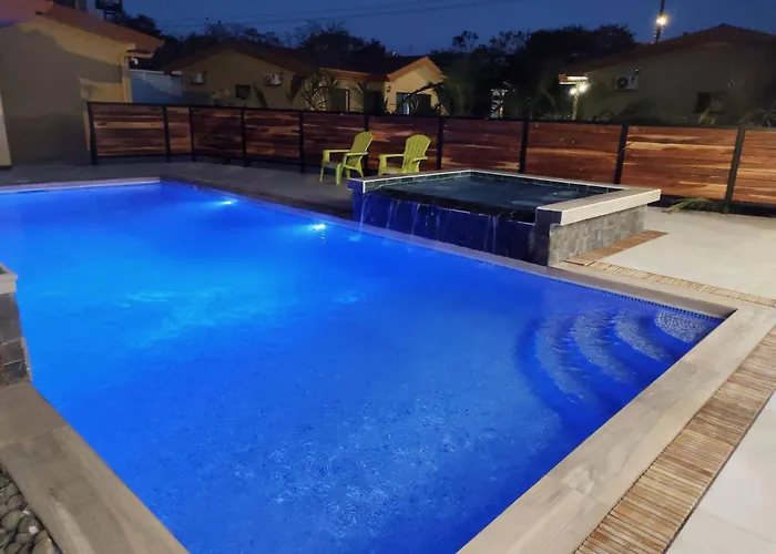 1 New Modern 2 Bed With Shared Pool Guardia